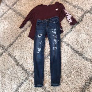 PINK maroon shirt with American eagle ripped jeans